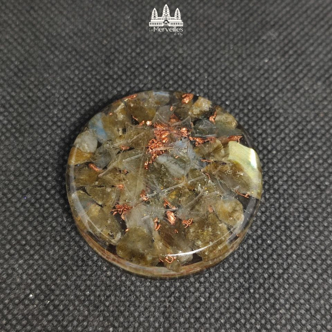 Orgonite de poche Labradorite / Symbole Chakra du coeur