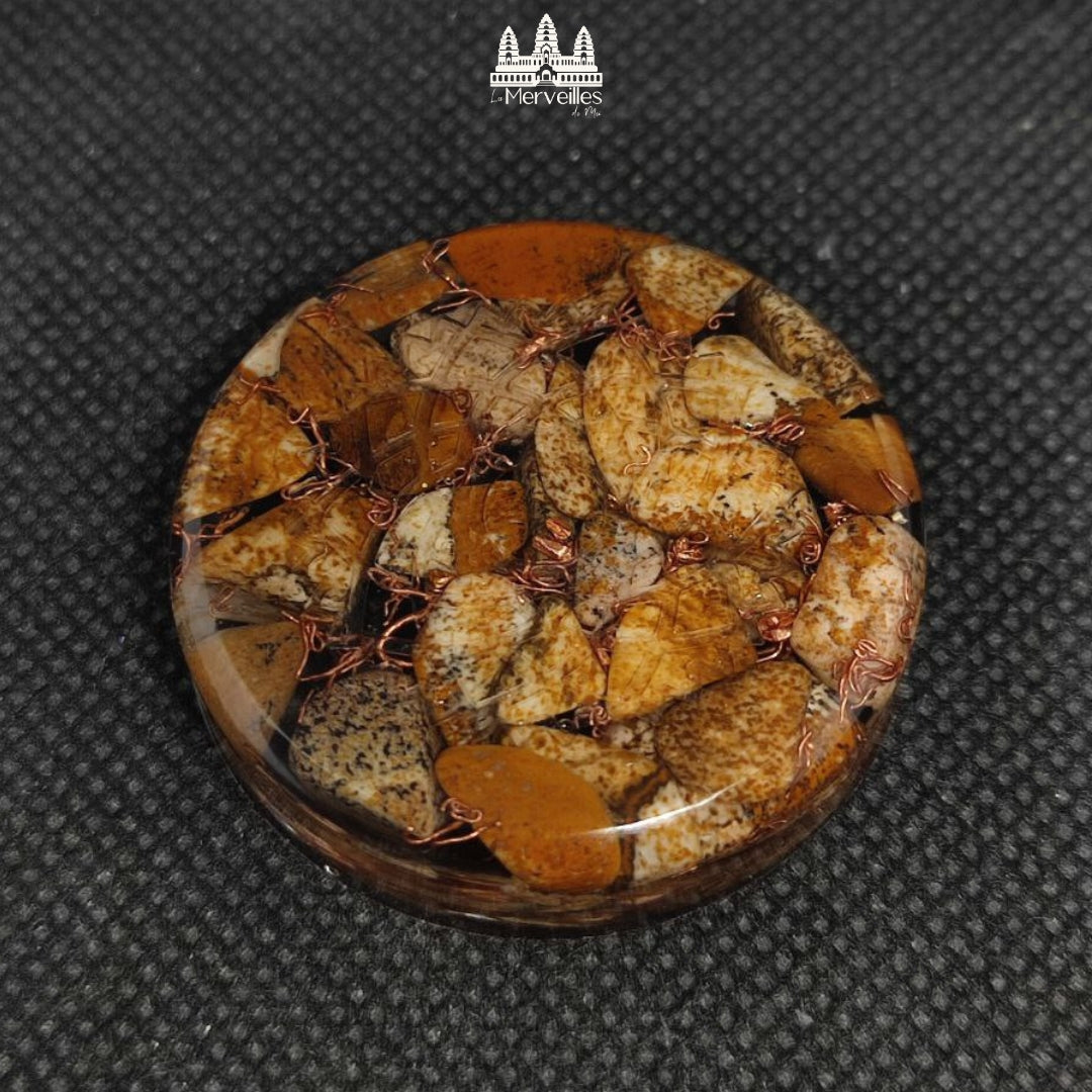 Orgonite de Poche Galet – Jaspe Paysage & Chakra Couronne