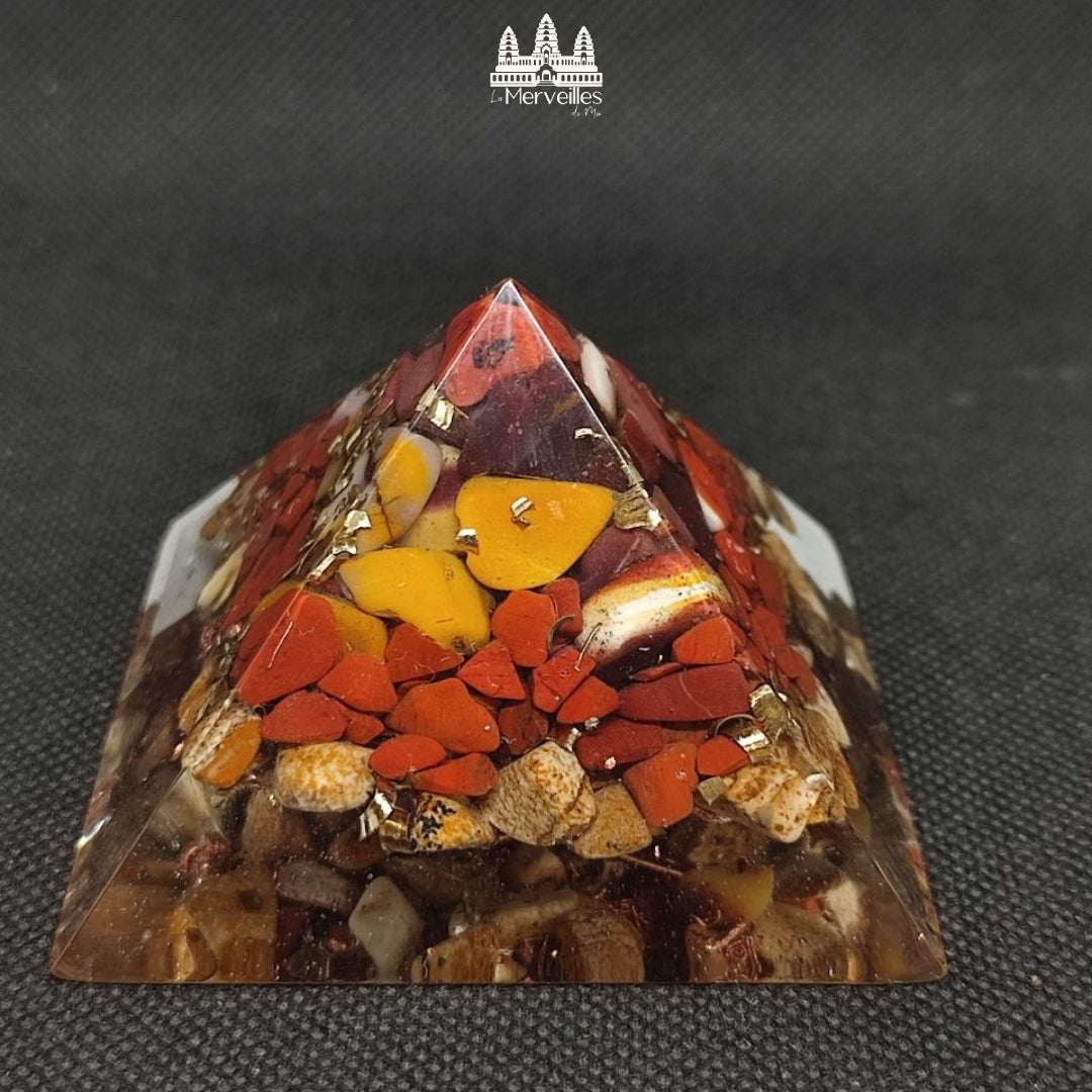 Orgonite pyramidale au Nombre d’Or – Jaspe Mokaïte & Jaspe Paysage