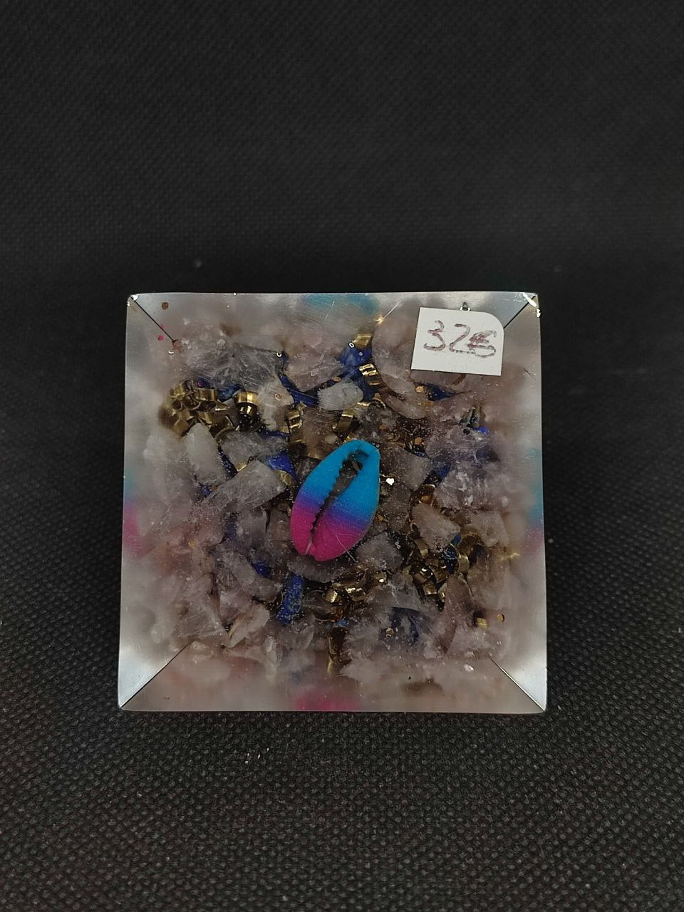 Orgonite pyramidale Nombre d'Or