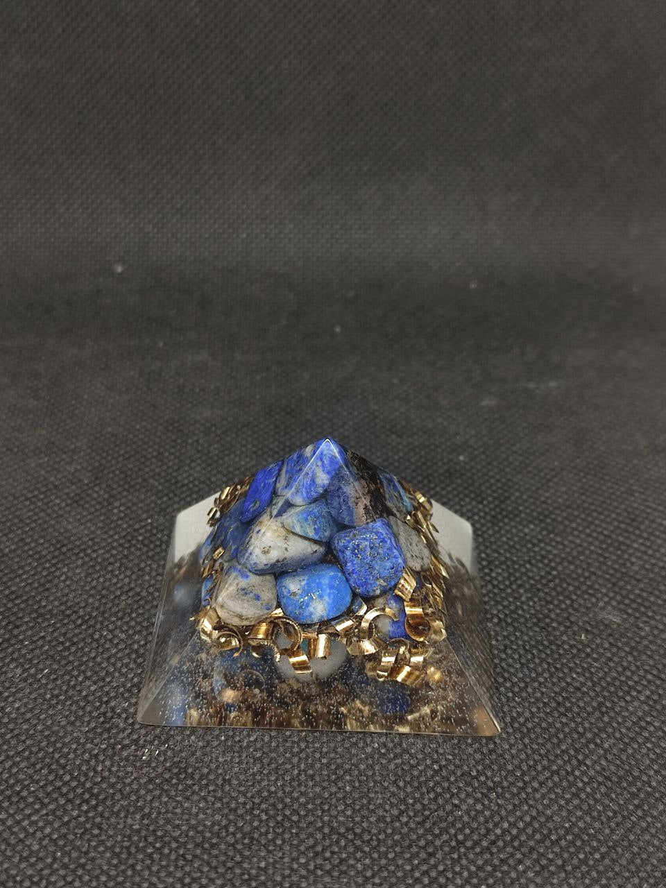 Mini orgonite pyramidale Nombre d'or
