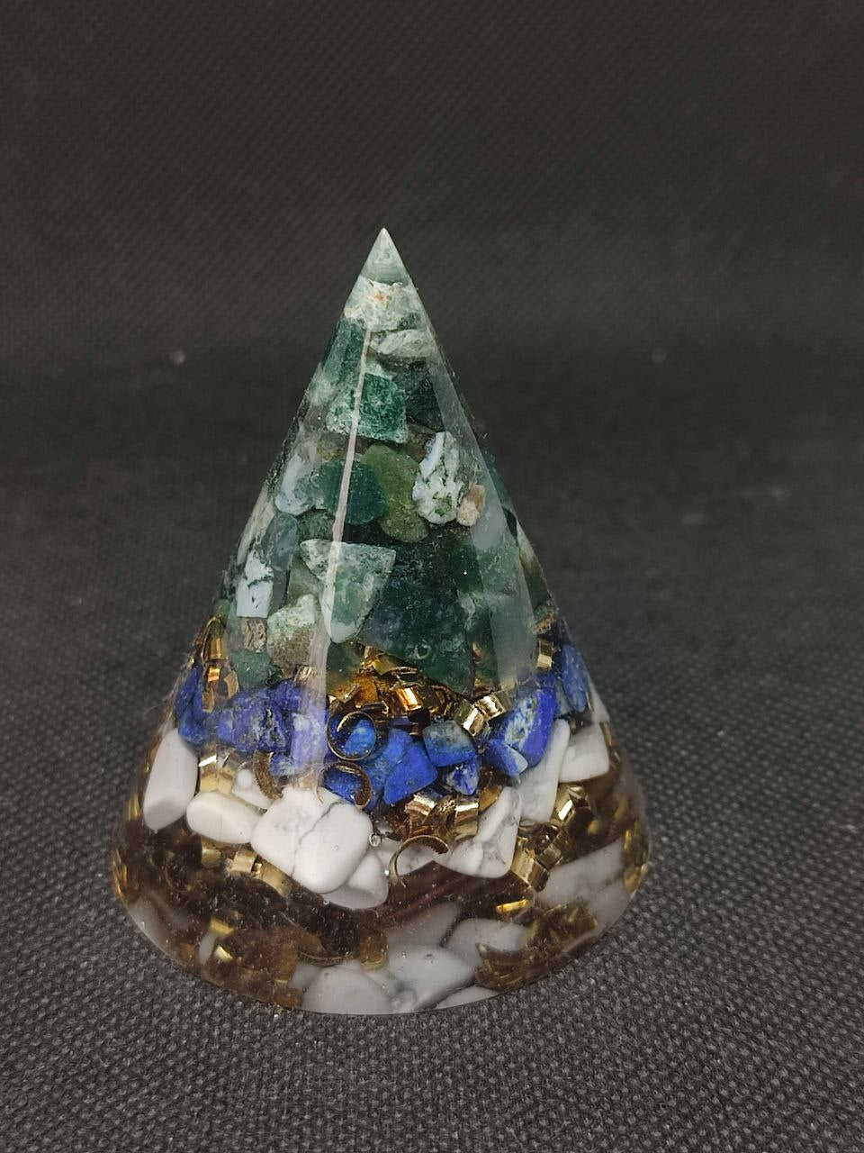 Orgonite conique