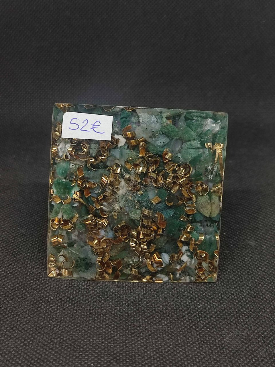 Orgonite Pyramidale effet arbre de Vie