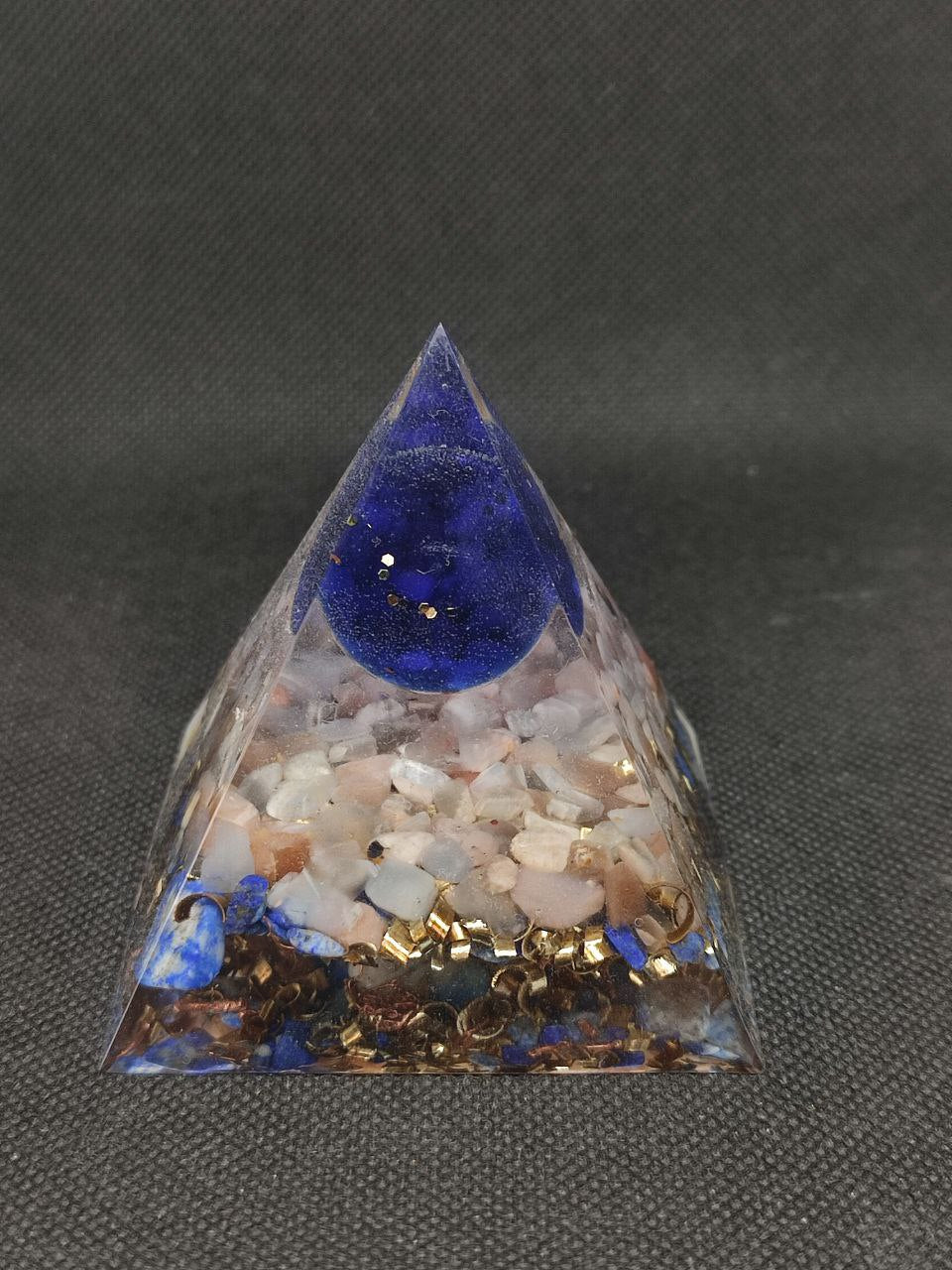 Orgonite pyramidale Sphère Bleue