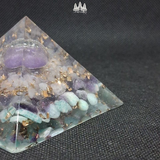 NOUVEAUTE ! Orgonite Pyramidale Monde Intérieur Améthyste & Amazonite