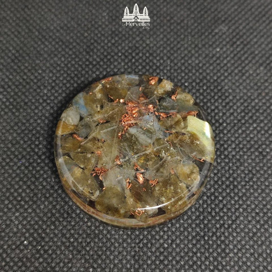 Orgonite de poche Labradorite / Symbole Chakra du coeur