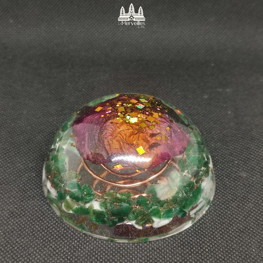 Orgonite dôme – Pétale de Rose, Aventurine Verte & Howlite