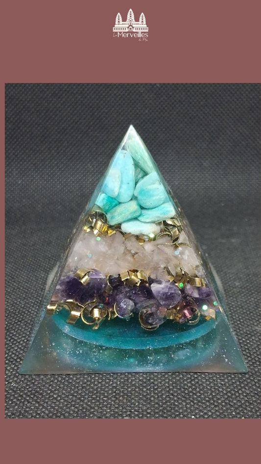 Orgonite Pyramidale – Harmonie & Sérénité (Fleur de Vie)