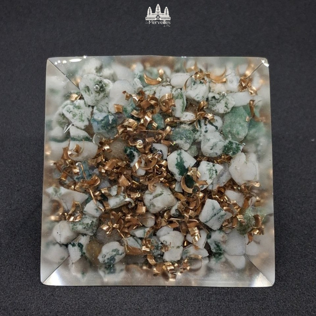 NOUVEAUTE ! Orgonite Pyramidale Agate Mousse, Citrine et Agate arbre d'Inde