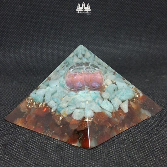 NOUVEAUTE ! Orgonite Pyramidale Monde Intérieur Amazonite & Cornaline