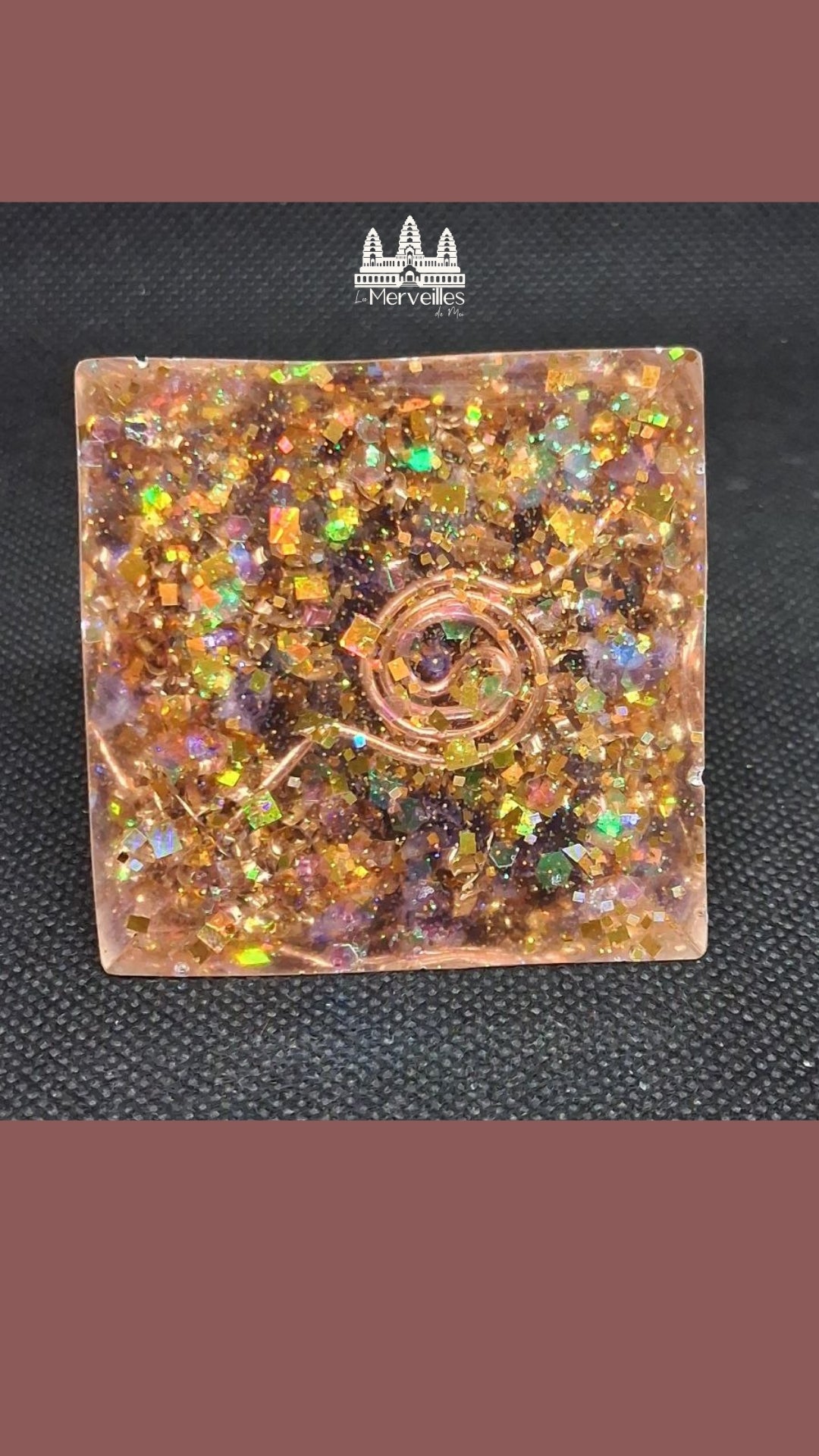 Orgonite pyramidale Améthyste, Turquoise et Quartz Rose Arbre de vie