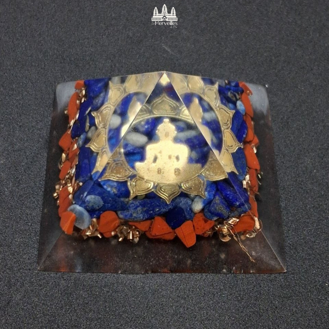 NOUVEAUTE ! Orgonite Pyramidale Symbole Bouddha, Lapis Lazuli & Jaspe Rouge