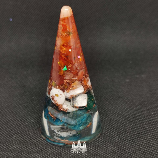 Orgonite cône – Cornaline, Howlite & Apatite bleue du Brésil
