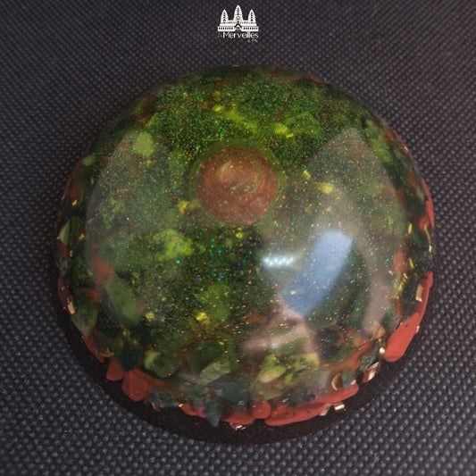 NOUVEAUTE ! Dôme orgonite Monde Intérieur Agate Mousse & Jaspe Rouge