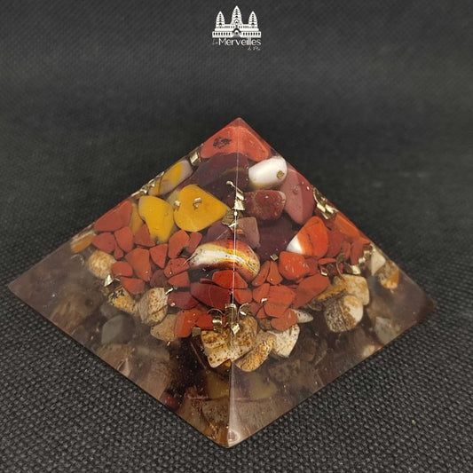 Orgonite pyramidale au Nombre d’Or – Jaspe Mokaïte & Jaspe Paysage