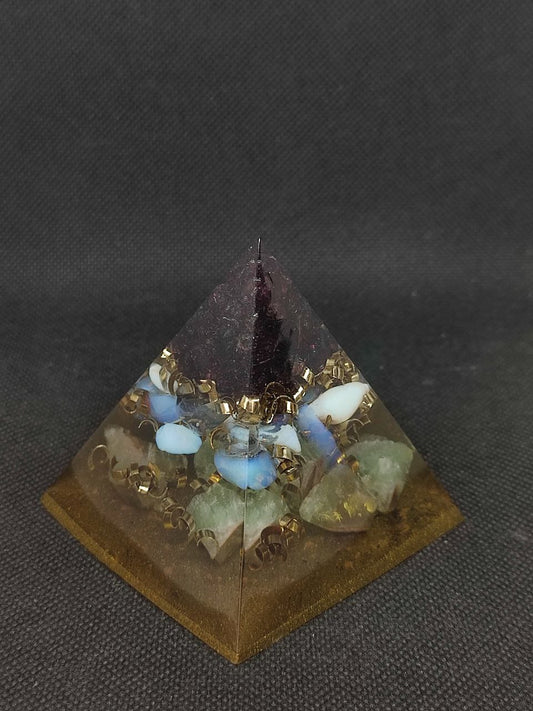 Orgonite pyramidale